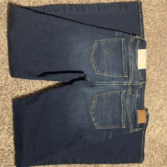 American eagle jeans boyfriend super stretch short low rise SZ 2 nwt - Picture 6 of 6